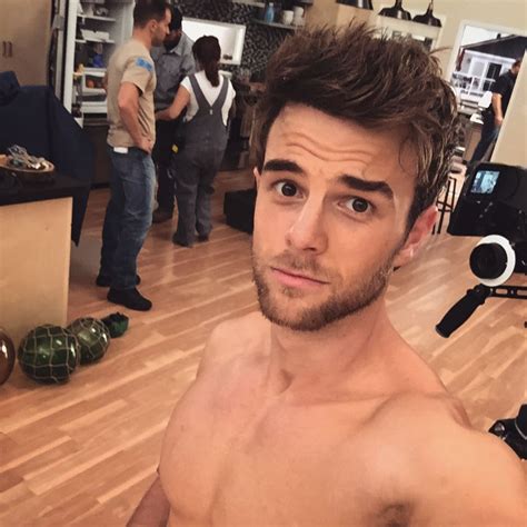 nathaniel buzolic flashing his cock for you the male fappening