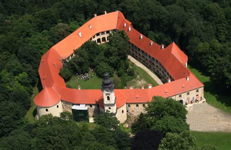 grad najvecji grad na slovenskem izletko