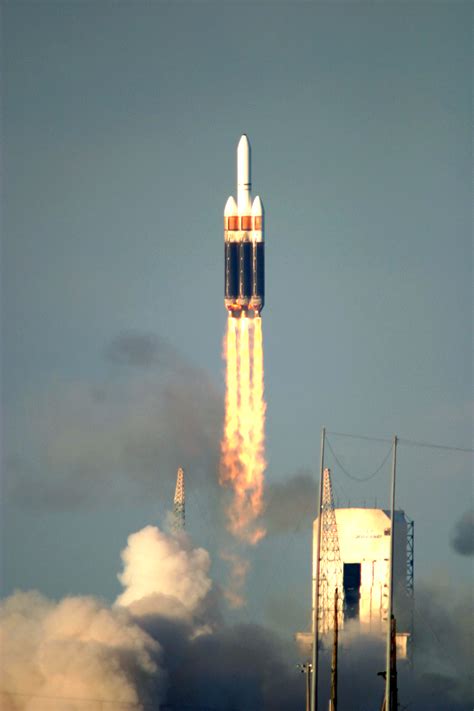 filedelta iv heavy rocketjpg wikimedia commons