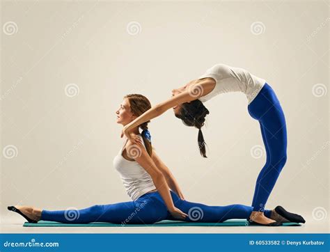 Aggregate 125 Artistic Yoga Poses Vn