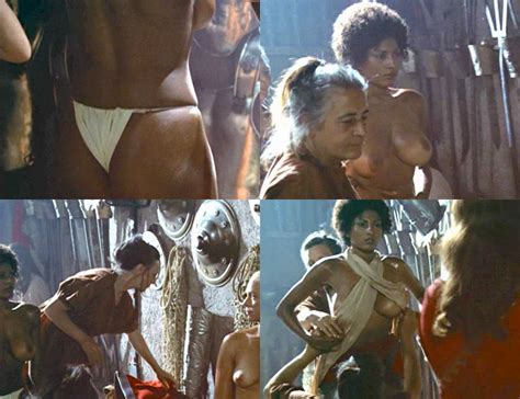 Pam Grier Nuda ~30 Anni In La Rivolta Delle Gladiatrici