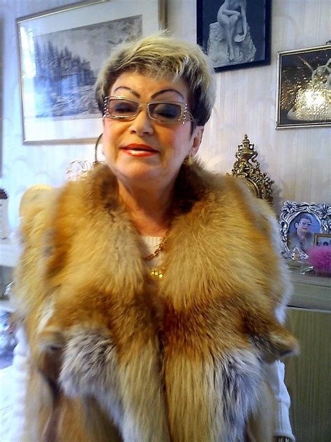 pin  mekh bampir  fur pins real ladies  model  fur coat