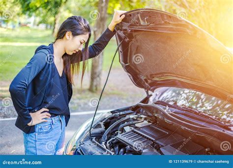 Women With A Broken Car And He Is Open Bonnet Stock Image Image Of