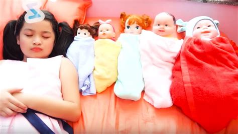 Mina Play With Dolls Mina Toysreview Youtube