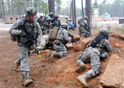 cbrne troops train   airborne division article  united states army