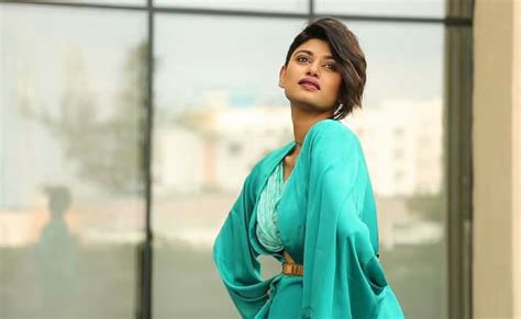 oviya helen tamil actress fan photos oviya helen tamil actress pictures images 58260