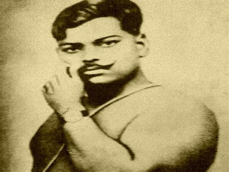 revolutionary  british feared chandrashekhar azad oneindia news