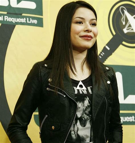 Pin By Emmanuel Padilla On Miranda Cosgrove Red Leather