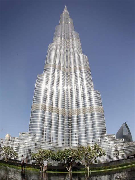 burj khalifa facts tourist attraction  skyscraper building