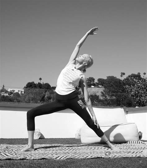 Yoga With Katie Cassidy R Flarrowporn