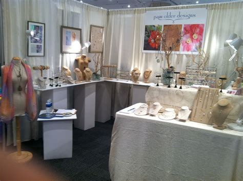 tips  selling   ready   jewelry trade show jewelry booth jewelry display