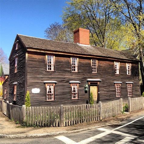 sizes antique colonial house  county street ipswich massachusetts flickr photo