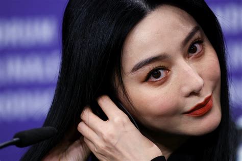 everything s fine now fan bingbing says as she returns to the
