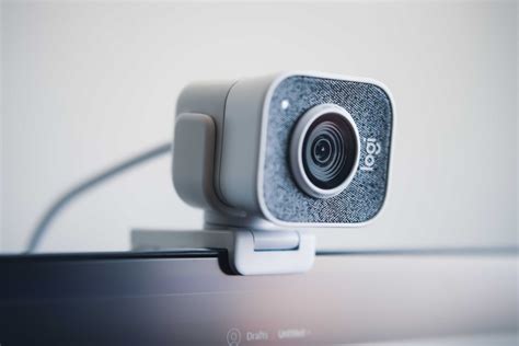 how to tell if your webcam has been hacked itech post