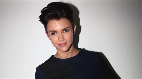 Ruby Rose In Short Hair Style Pics Hd Wallpapers