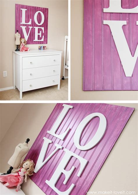wall decor wooden love sign    love