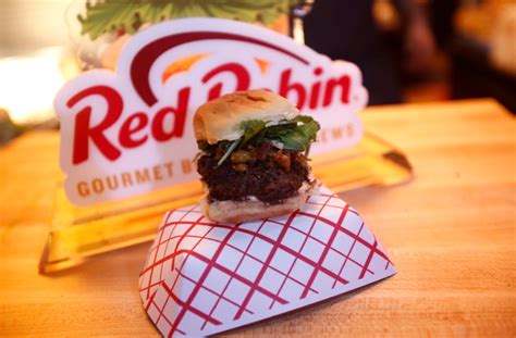 Sobe Wff Burger Bash Red Robin Gourmet Burgers Hedonist Shedonist
