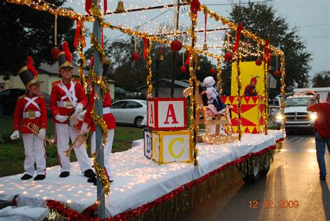 unique ideas  christmas parade floats complete holiday parade