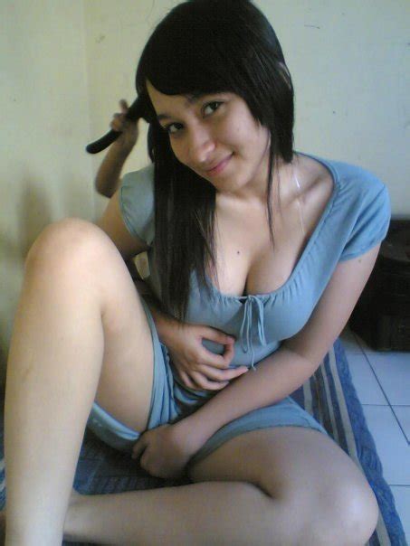 cewek pamer memek h4rum4091ru