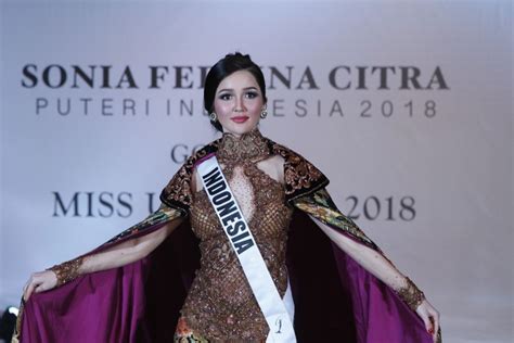 soal puteri indonesia berbikini di miss universe ini kata sonia fergina