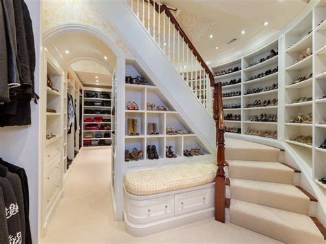 Two Story Shoe Closet Is Every Girl S Sole Mate Luxury