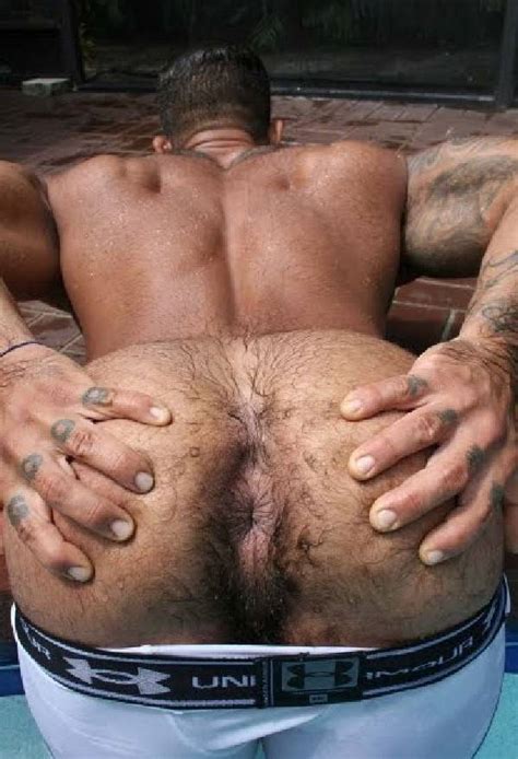 Spread Em Wide… And Let Me See That Hole… Nice Dude… Nice 50 Images