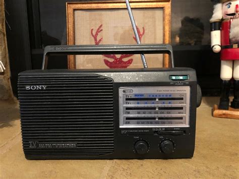 vintage sony  fm tv weather portable radio acdc power gray tested