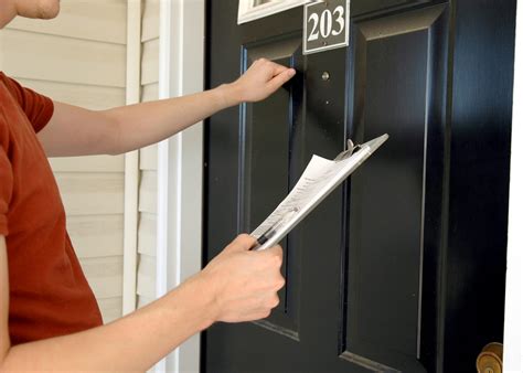 aggressive door  door salespeople continue  bother residents  grande prairie