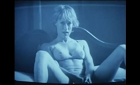 Naked Sandahl Bergman In Lipstick Camera