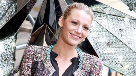 Actor Blake Lively Sex Scenes Were Very Awkward Says
