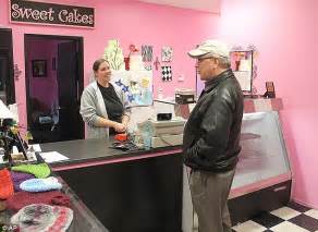 oregon bakery that refused to make wedding cake for lesbian couple closes after legal battles