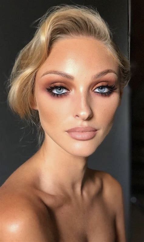 how to do eyeshadow for blue eyes and blonde hair wavy haircut