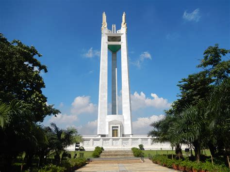 quezon memorial shrine  quezon city philippines image  stock