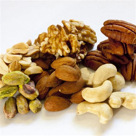 nuts   health  eat  healthy