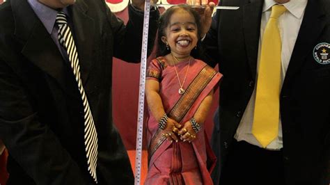 the world s smallest 63cm living woman jyoti amge from