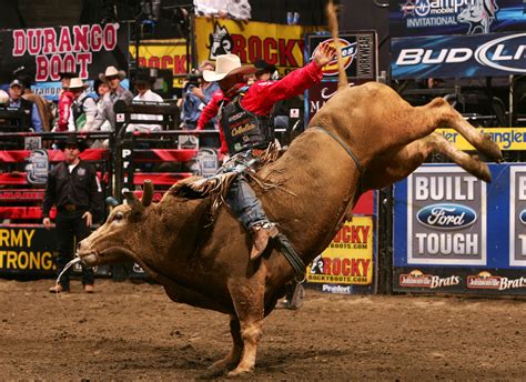 worlds  bull riders ready  compete