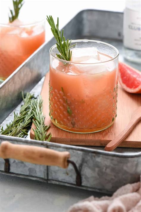 grapefruit vodka cocktail  rosemary foxes love lemons