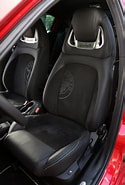 Bildergebnis für Alfa Romeo Sitz. Größe: 125 x 185. Quelle: automobil-magazin.de