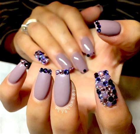 nail art lavande pour lete