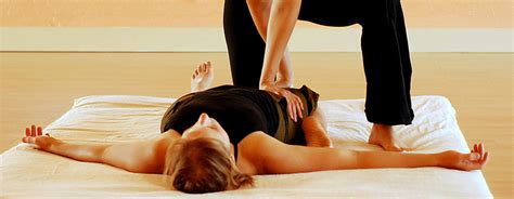 yoga thai massage training for yoga teachers on saturday