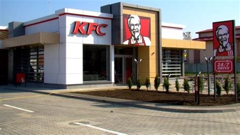 kfc face campanie dedicata pentru restaurantele drive