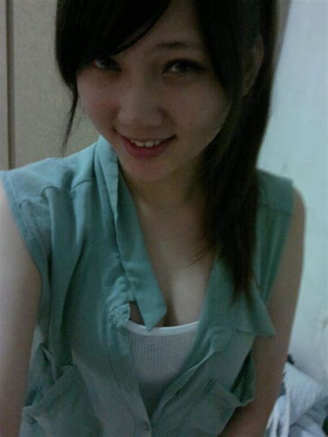 台湾の女子高生（16歳）が巨乳の画像をアップしててエロい