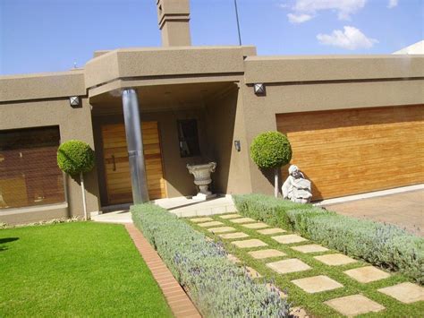 beautiful homes  soweto south africa roni  travel guru african house flat roof house