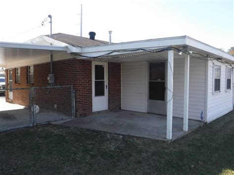 covered  porch patio veterans realty  augusta