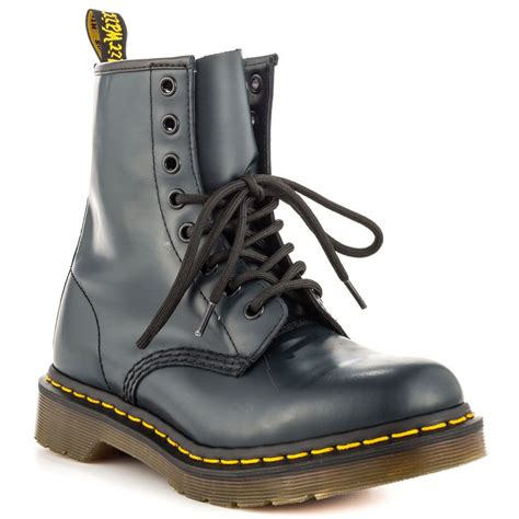 pin  dr martens