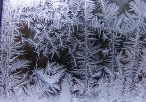 fileice crystals  windowjpg