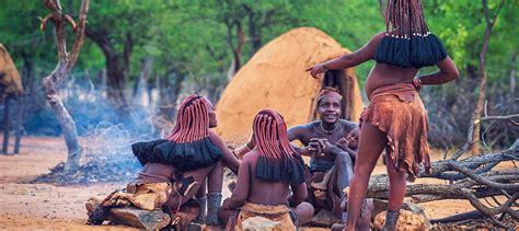 así son los himba la tribu de namibia más peculiar
