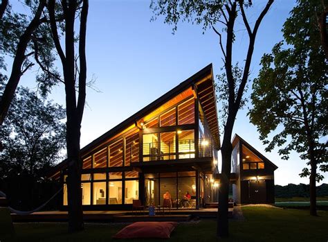 cool lake home designed  enjoy  views  create art