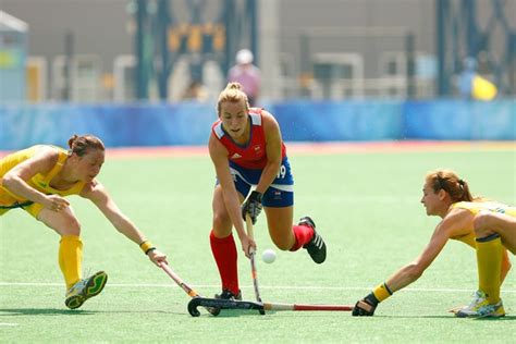 10 images about wonder women of the field hockey on pinterest hockey dutch and australia
