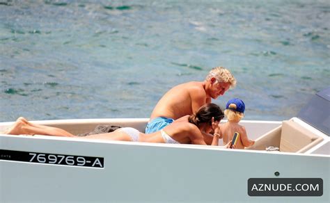 Ana Ivanovic And German Footballer Bastian Schweinsteiger Relax On A